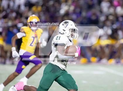 Thumbnail 3 in Holy Cross vs Edna Karr photogallery.