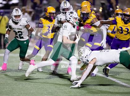Thumbnail 1 in Holy Cross vs Edna Karr photogallery.
