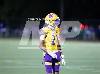 Thumbnail 2 in Holy Cross vs Edna Karr photogallery.