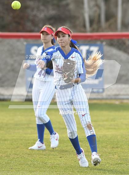 Thumbnail 3 in Mater Dei @ Los Alamitos photogallery.