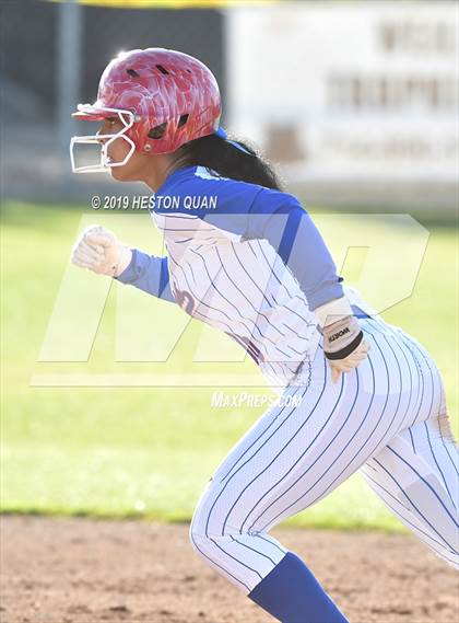 Thumbnail 1 in Mater Dei @ Los Alamitos photogallery.