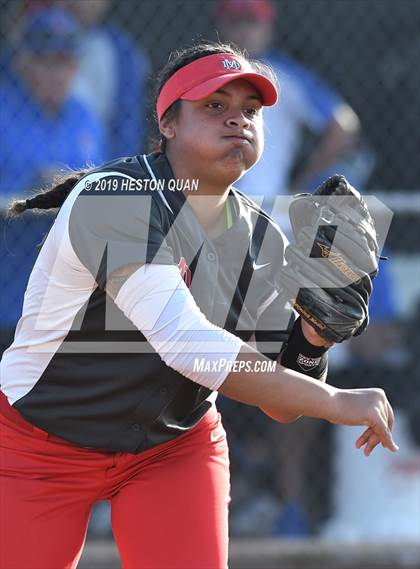 Thumbnail 3 in Mater Dei @ Los Alamitos photogallery.