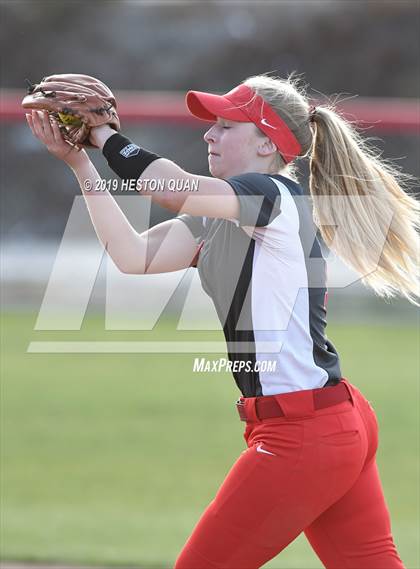 Thumbnail 3 in Mater Dei @ Los Alamitos photogallery.