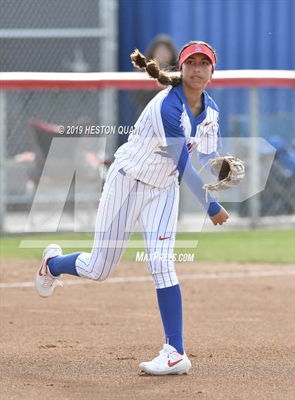 Thumbnail 1 in Mater Dei @ Los Alamitos photogallery.