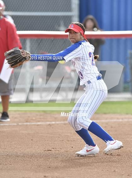 Thumbnail 1 in Mater Dei @ Los Alamitos photogallery.