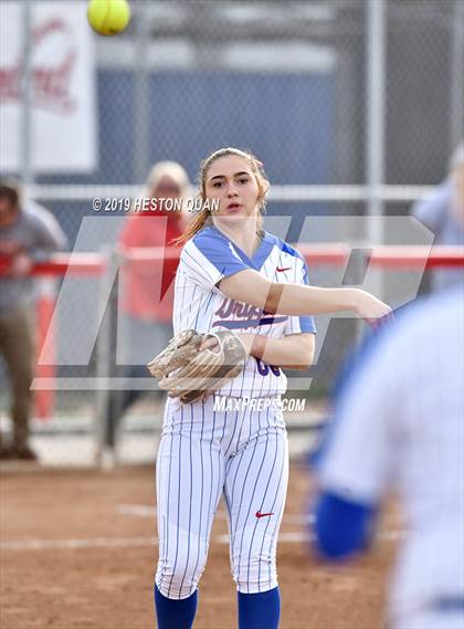 Thumbnail 1 in Mater Dei @ Los Alamitos photogallery.