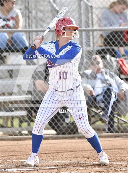 Thumbnail 2 in Mater Dei @ Los Alamitos photogallery.
