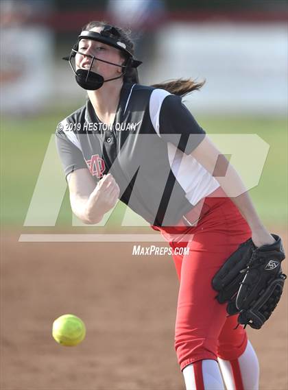 Thumbnail 2 in Mater Dei @ Los Alamitos photogallery.