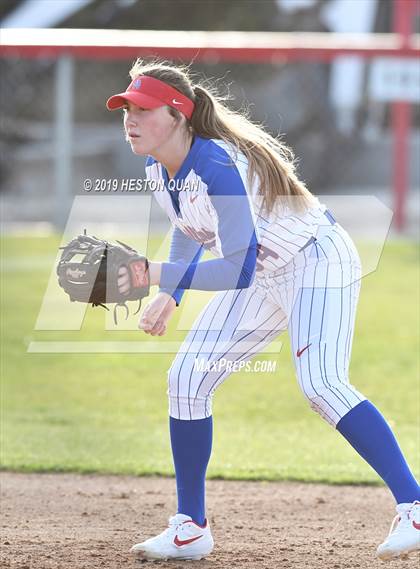 Thumbnail 2 in Mater Dei @ Los Alamitos photogallery.