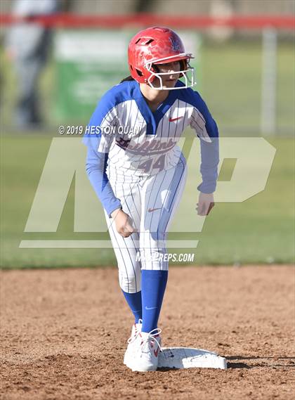 Thumbnail 1 in Mater Dei @ Los Alamitos photogallery.
