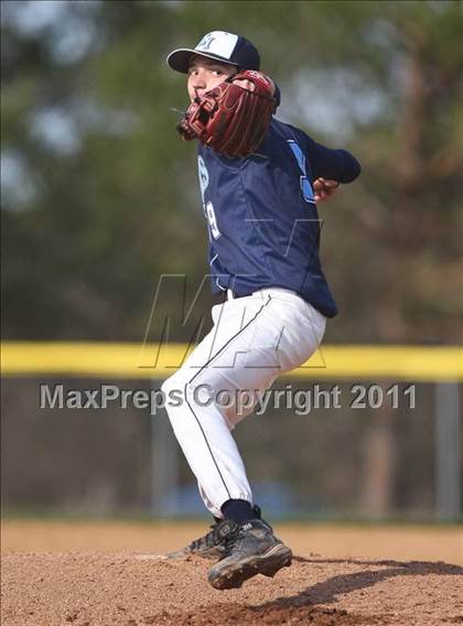 Thumbnail 2 in Eastridge vs. Rush-Henrietta photogallery.