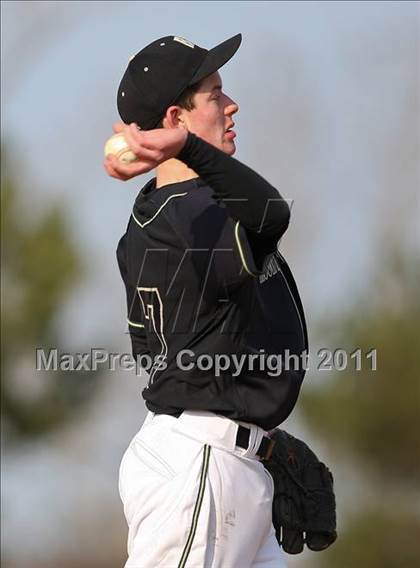 Thumbnail 2 in Eastridge vs. Rush-Henrietta photogallery.