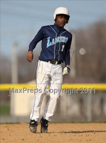 Thumbnail 1 in Eastridge vs. Rush-Henrietta photogallery.