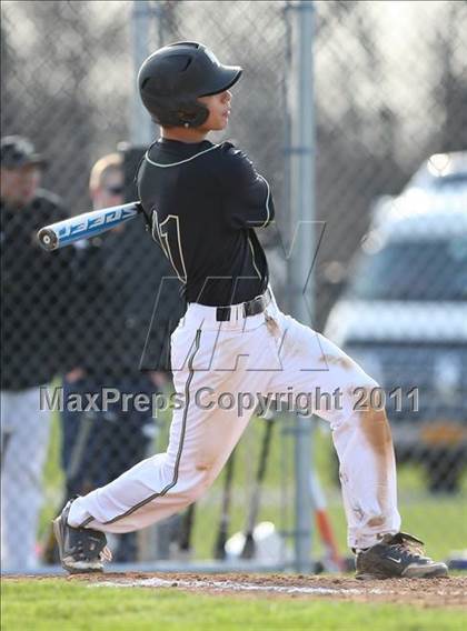 Thumbnail 2 in Eastridge vs. Rush-Henrietta photogallery.