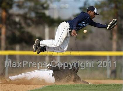 Thumbnail 2 in Eastridge vs. Rush-Henrietta photogallery.