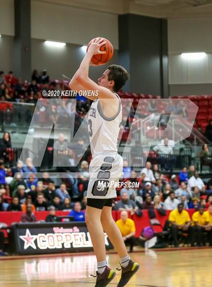 Thumbnail 3 in Richardson vs. Guyer  (UIL 6A Area Playoff) photogallery.