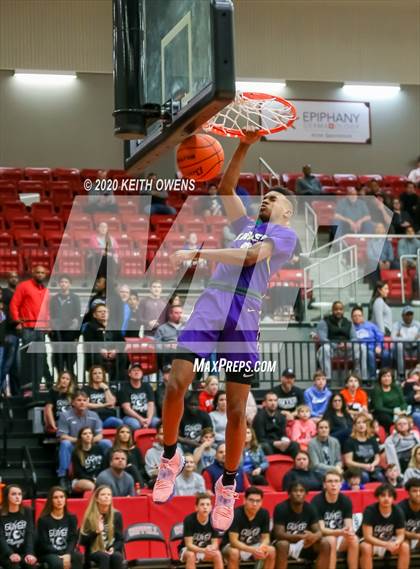 Thumbnail 3 in Richardson vs. Guyer  (UIL 6A Area Playoff) photogallery.