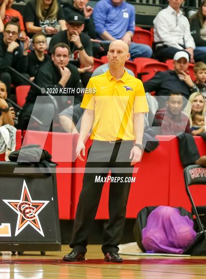 Thumbnail 3 in Richardson vs. Guyer  (UIL 6A Area Playoff) photogallery.