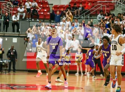 Thumbnail 2 in Richardson vs. Guyer  (UIL 6A Area Playoff) photogallery.