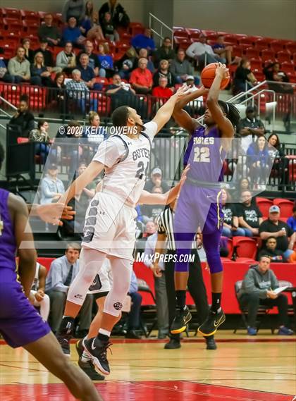 Thumbnail 1 in Richardson vs. Guyer  (UIL 6A Area Playoff) photogallery.