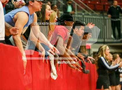 Thumbnail 2 in Richardson vs. Guyer  (UIL 6A Area Playoff) photogallery.