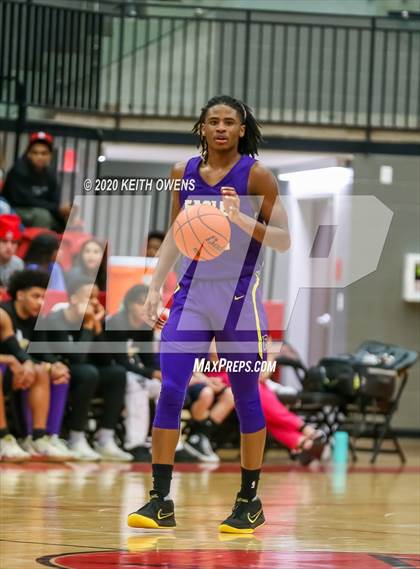 Thumbnail 2 in Richardson vs. Guyer  (UIL 6A Area Playoff) photogallery.