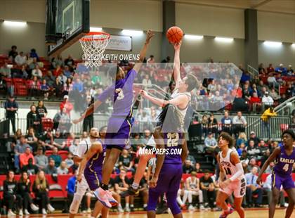 Thumbnail 2 in Richardson vs. Guyer  (UIL 6A Area Playoff) photogallery.