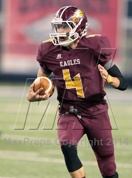 Thumbnail 2 in Fairfield vs. Argyle (UIL 3A Division 2 Final) photogallery.