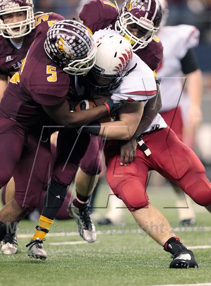 Thumbnail 3 in Fairfield vs. Argyle (UIL 3A Division 2 Final) photogallery.