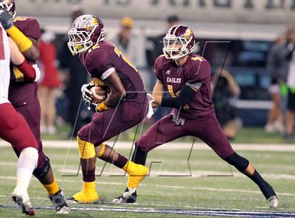 Thumbnail 2 in Fairfield vs. Argyle (UIL 3A Division 2 Final) photogallery.