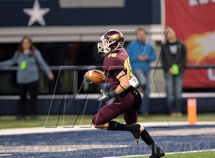 Thumbnail 2 in Fairfield vs. Argyle (UIL 3A Division 2 Final) photogallery.