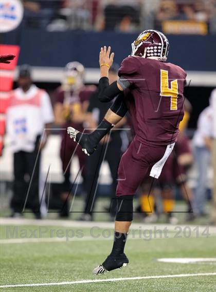 Thumbnail 3 in Fairfield vs. Argyle (UIL 3A Division 2 Final) photogallery.