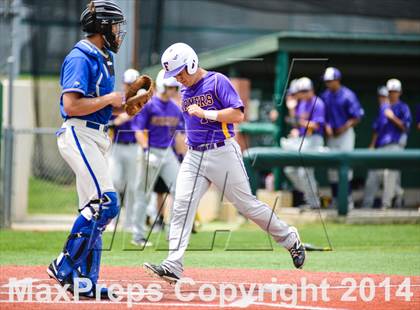 Thumbnail 1 in Sunnyvale vs Farmersville (UIL 2A Regional Quarterfinal Playoff) photogallery.