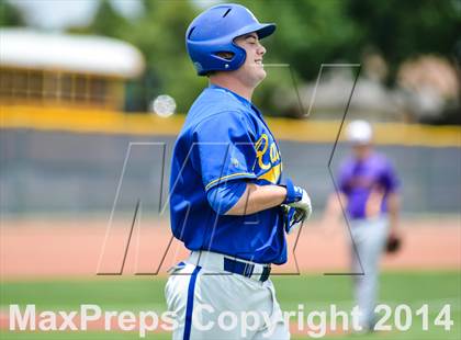 Thumbnail 1 in Sunnyvale vs Farmersville (UIL 2A Regional Quarterfinal Playoff) photogallery.