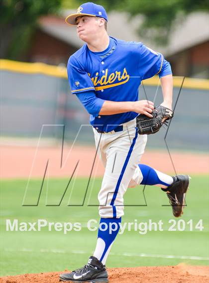 Thumbnail 2 in Sunnyvale vs Farmersville (UIL 2A Regional Quarterfinal Playoff) photogallery.