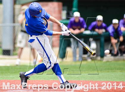 Thumbnail 2 in Sunnyvale vs Farmersville (UIL 2A Regional Quarterfinal Playoff) photogallery.