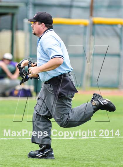 Thumbnail 1 in Sunnyvale vs Farmersville (UIL 2A Regional Quarterfinal Playoff) photogallery.