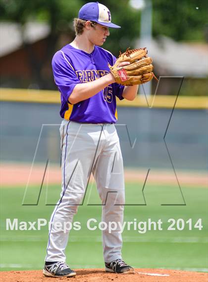 Thumbnail 1 in Sunnyvale vs Farmersville (UIL 2A Regional Quarterfinal Playoff) photogallery.