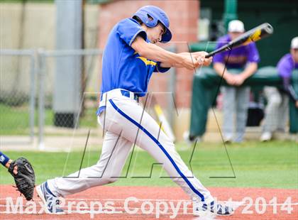 Thumbnail 1 in Sunnyvale vs Farmersville (UIL 2A Regional Quarterfinal Playoff) photogallery.