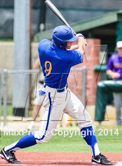 Thumbnail 1 in Sunnyvale vs Farmersville (UIL 2A Regional Quarterfinal Playoff) photogallery.