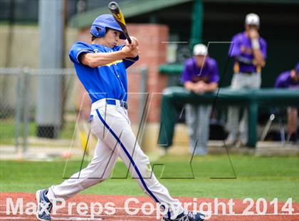 Thumbnail 3 in Sunnyvale vs Farmersville (UIL 2A Regional Quarterfinal Playoff) photogallery.