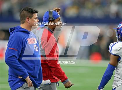 Thumbnail 3 in West Brook vs. Longview (UIL 6A Division 2 Championship) photogallery.