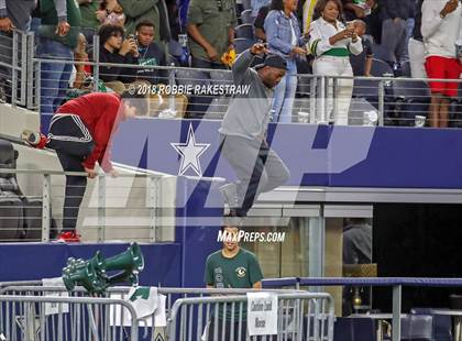 Thumbnail 3 in West Brook vs. Longview (UIL 6A Division 2 Championship) photogallery.