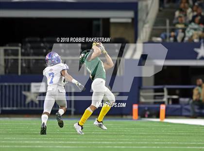 Thumbnail 3 in West Brook vs. Longview (UIL 6A Division 2 Championship) photogallery.