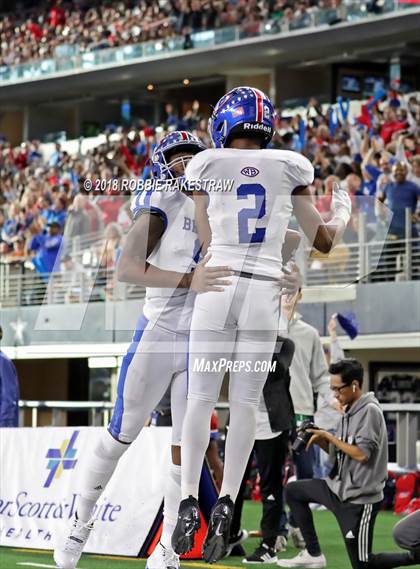 Thumbnail 3 in West Brook vs. Longview (UIL 6A Division 2 Championship) photogallery.