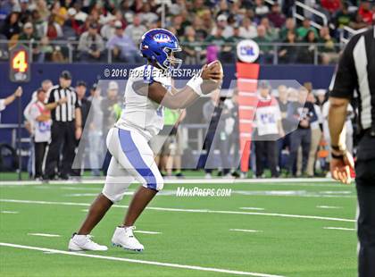 Thumbnail 2 in West Brook vs. Longview (UIL 6A Division 2 Championship) photogallery.