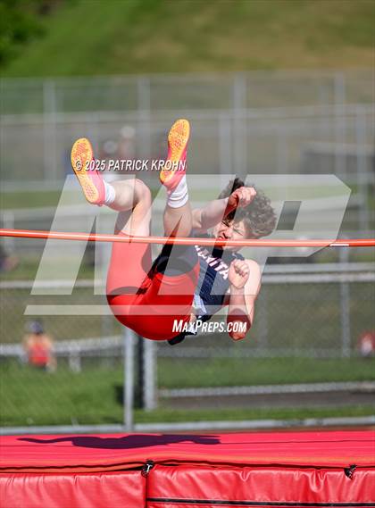 Thumbnail 3 in Newport - Bellevue vs Juanita (High Jump) photogallery.