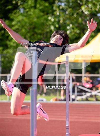 Thumbnail 3 in Newport - Bellevue vs Juanita (High Jump) photogallery.