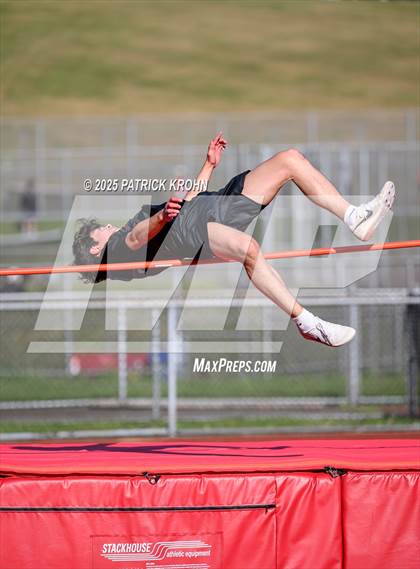 Thumbnail 3 in Newport - Bellevue vs Juanita (High Jump) photogallery.