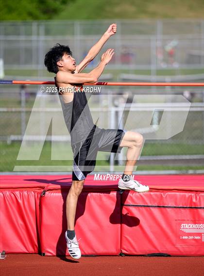 Thumbnail 2 in Newport - Bellevue vs Juanita (High Jump) photogallery.